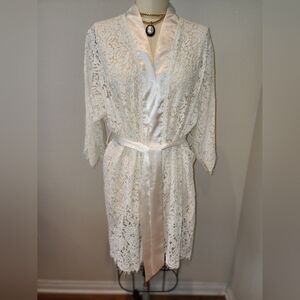 Weddingstar White Lace Robe